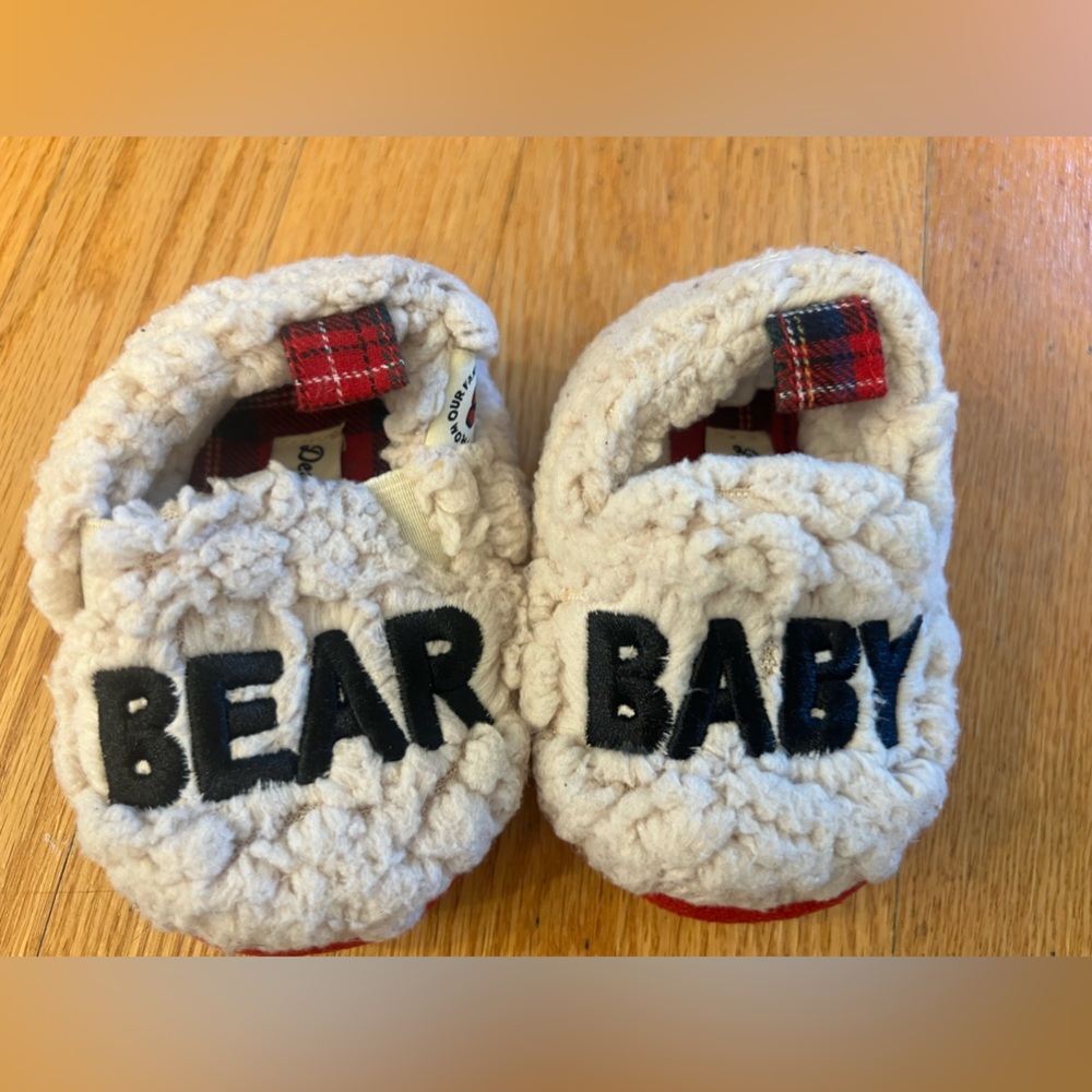 - Dearfoam Baby Bear slippers